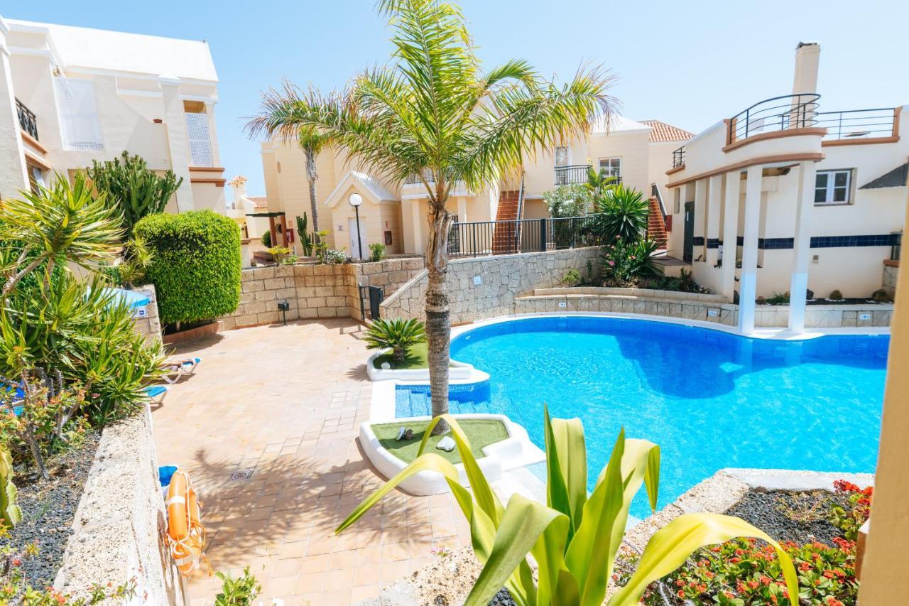 אדחה Amazing Renovated Pool View Apt, Aircon, 2 Min To Fanabe Beach מראה חיצוני תמונה