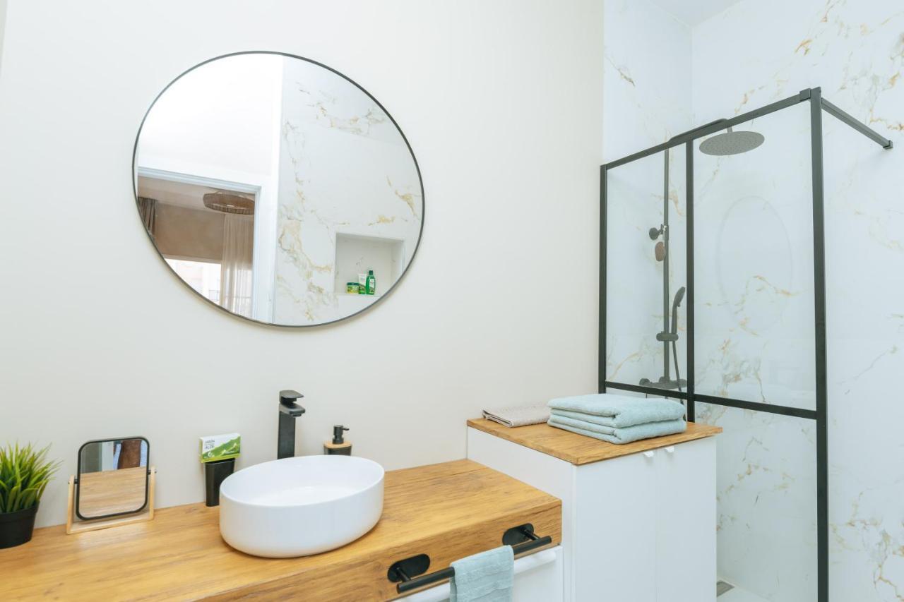 אדחה Amazing Renovated Pool View Apt, Aircon, 2 Min To Fanabe Beach מראה חיצוני תמונה