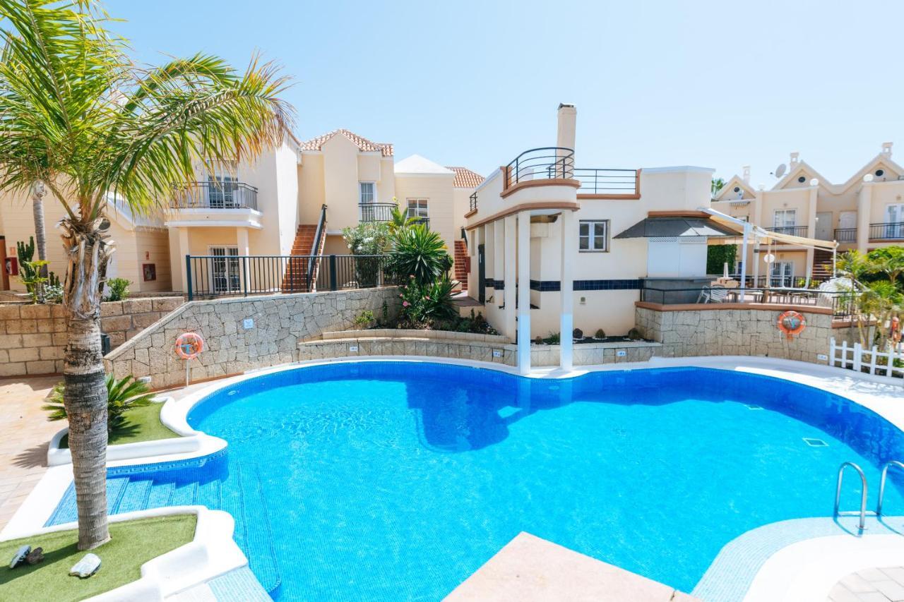 אדחה Amazing Renovated Pool View Apt, Aircon, 2 Min To Fanabe Beach מראה חיצוני תמונה