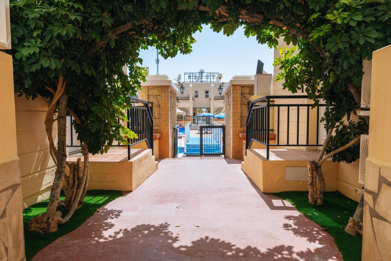 אדחה Amazing Renovated Pool View Apt, Aircon, 2 Min To Fanabe Beach מראה חיצוני תמונה
