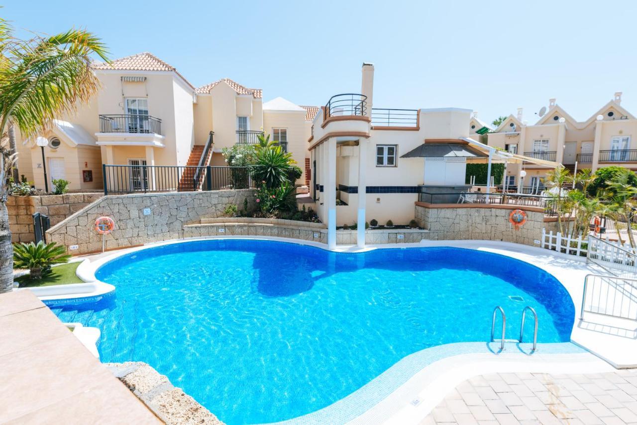 אדחה Amazing Renovated Pool View Apt, Aircon, 2 Min To Fanabe Beach מראה חיצוני תמונה